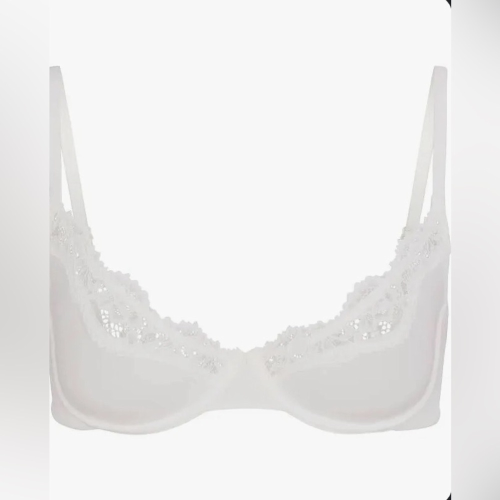 NWT SKIMS Fits Everybody Lace Underwire Bra - 40B